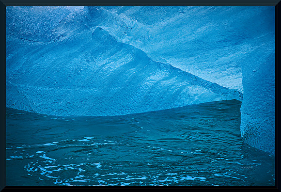 Inside the Ice for web DSC_5917