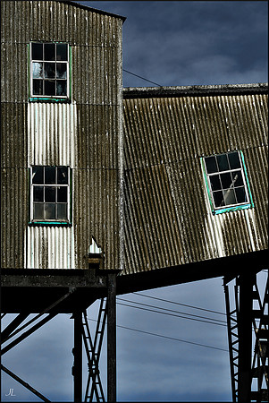 I Cover the Waterfront 2 w sig for web DSC_3311
