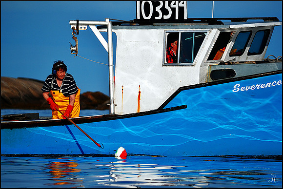 Hooking the Buoy DSC_1110