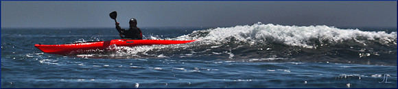 Kayaker Surfing DSC_1307