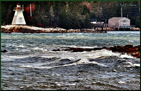 Little Lighthouse in the Cove w border DSC_0373