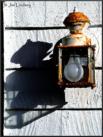 Detail Light Fixture w border DSC_0004
