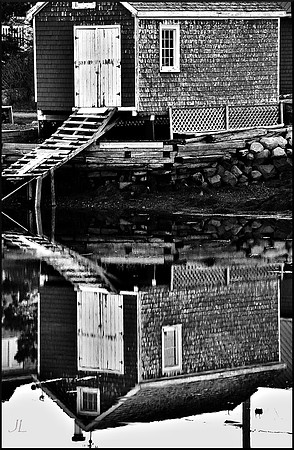 The Boat House in the Mirror DSC_0570