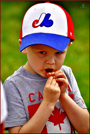 Canada Day - Snackin' 2 DSC_1529