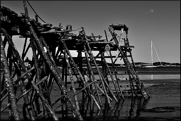 The Dock and the Moon and the Yacht DSC_0584