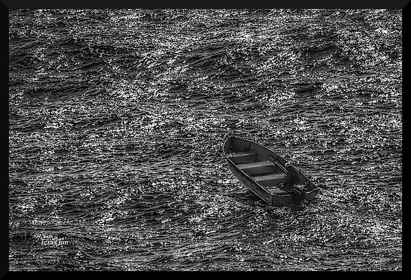 Geoff Ryan in a Big Sea BW DSC_3645