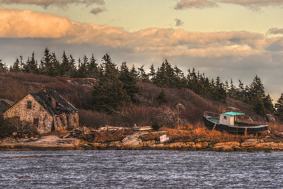 Old House Old Boat for web w sig DSC_6521