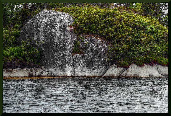 Big Rock in Rogues Roost for web w sig-bord DSC_8169
