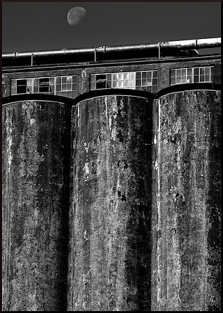 Silos and Moon w sig DSC_3296