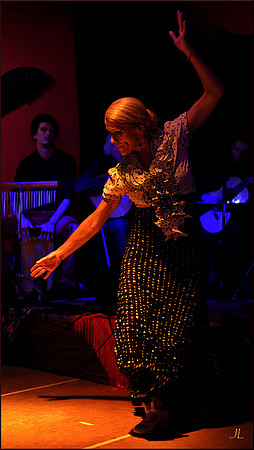 Flamenco en Rouge - Irena Dumicz 7 w sig DSC_2964