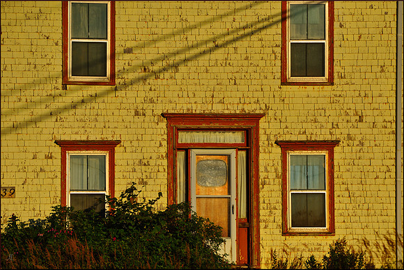 Old House Front at Sundown w sig sized for email DSC_1787